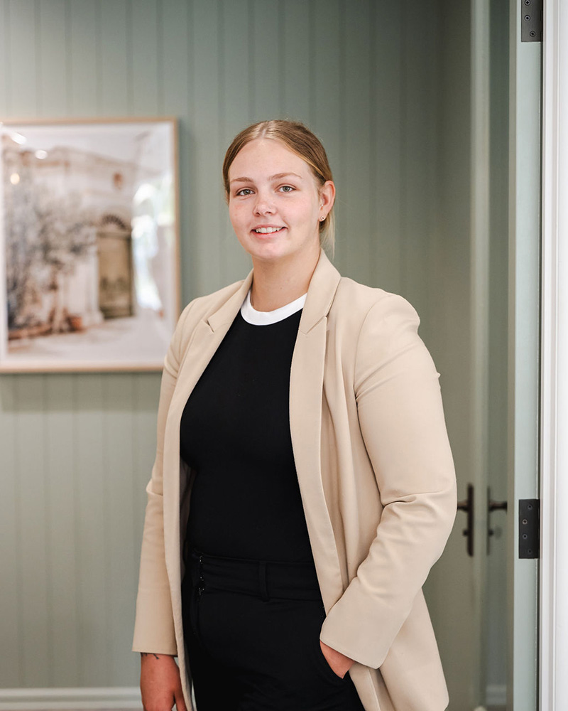 Staff image
