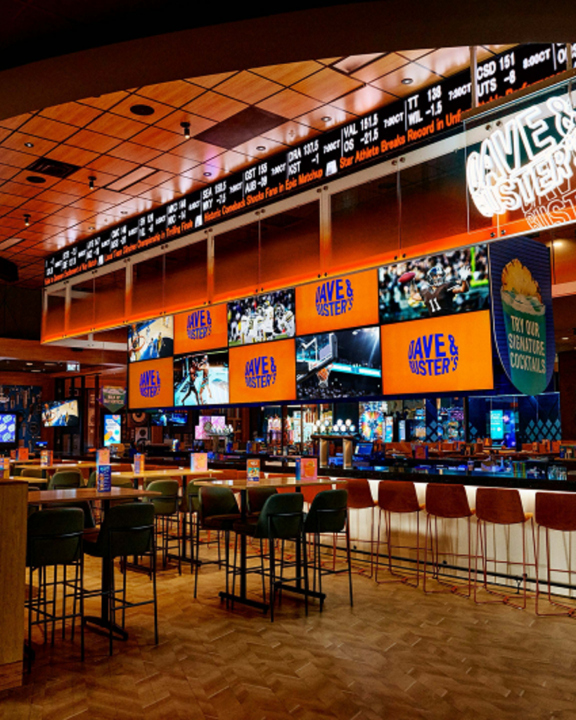 Dave&Buster's sports bar