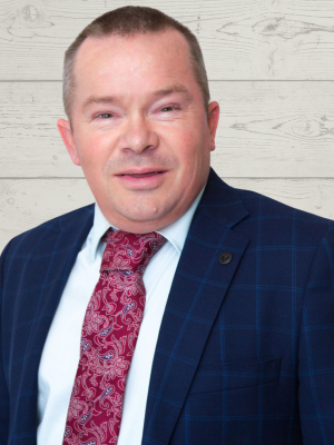 Testimonial primary agent image